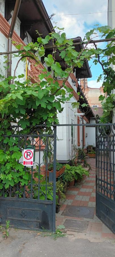 Casa Liveni Apartamento Bucareste Exterior foto